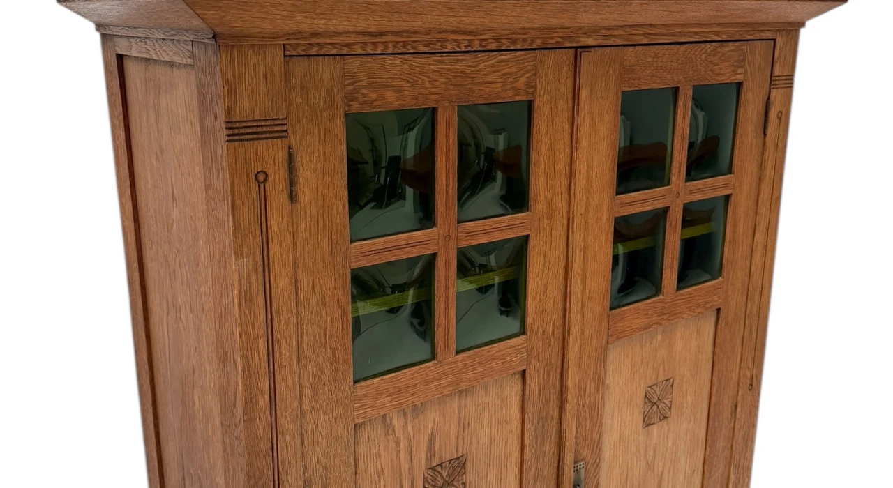 Arts & Crafts Art Nouveau Bookcase with Original Green Glass, 1900s